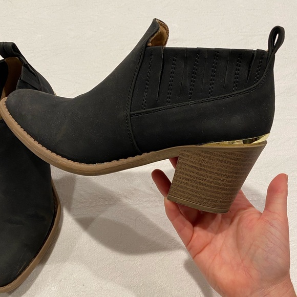 Qupid Shoes - Qupid Black Ankle Booties, 6